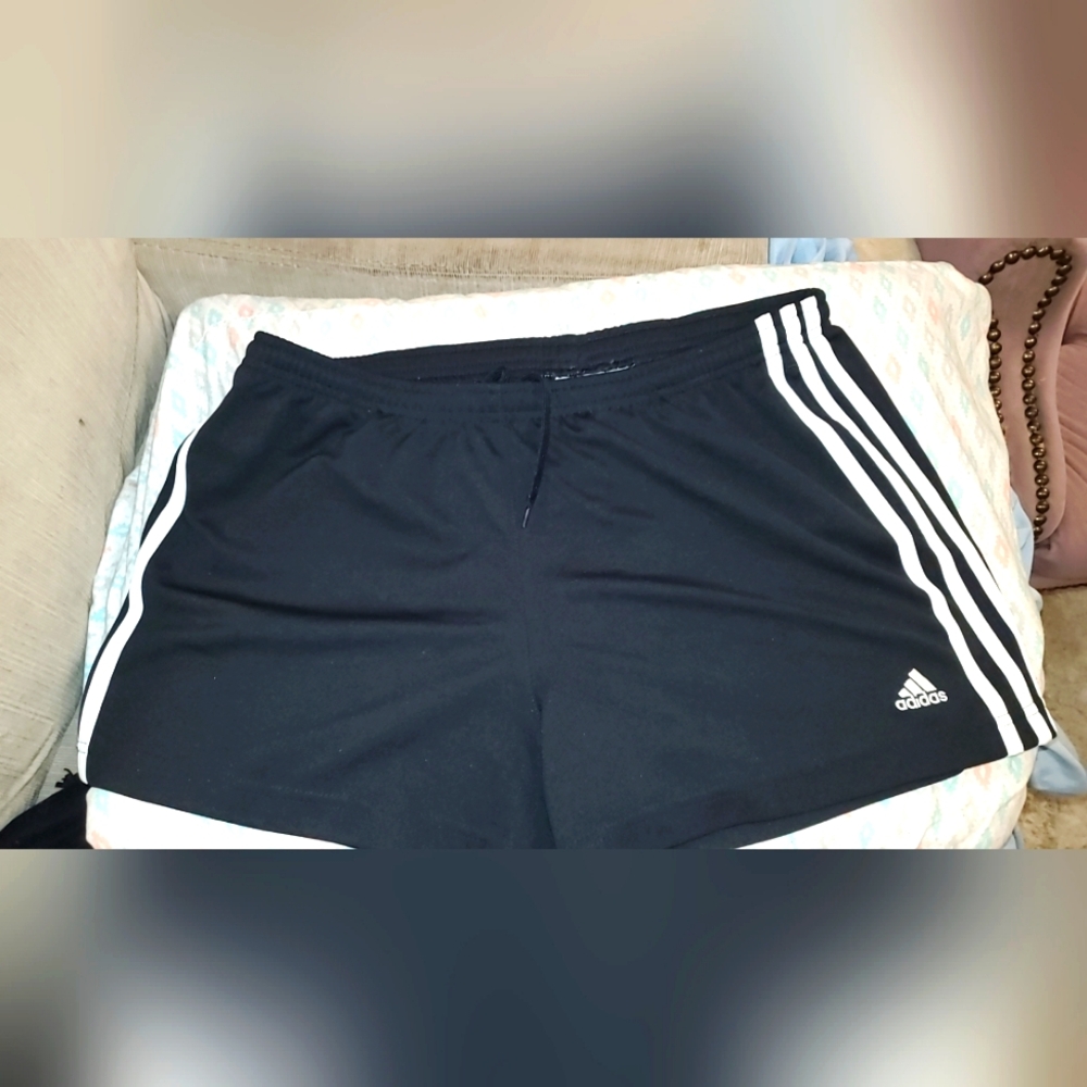 XL White & black Adidas Shorts.
